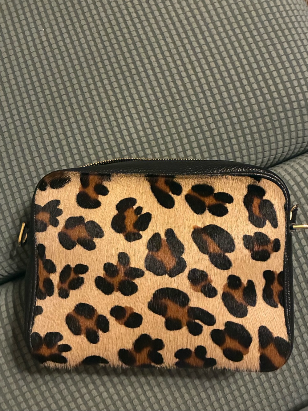 Quince Leopard Camera bag